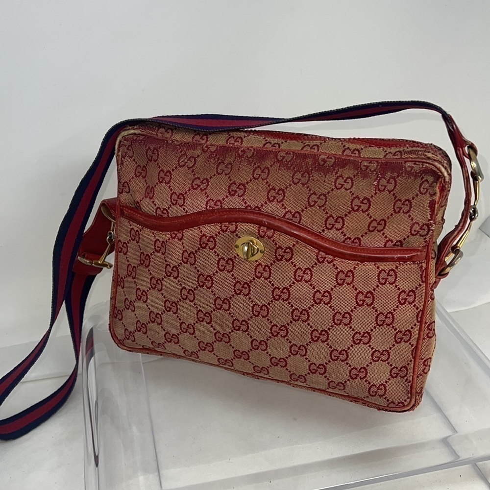 RARE VINTAGE RED GUCCI CANVAS SHOULDER BAG